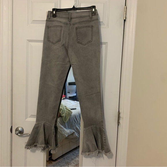 Gray jeans with bootcut flare bottoms​​​​ - Picture 2 of 5